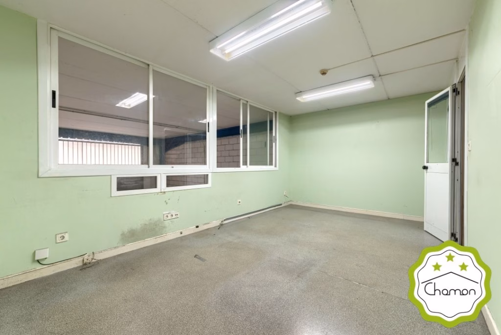 Nave en Venta en Ugao Miraballes,Polígono Industrial Usila,Usila Auzunea - foto 15