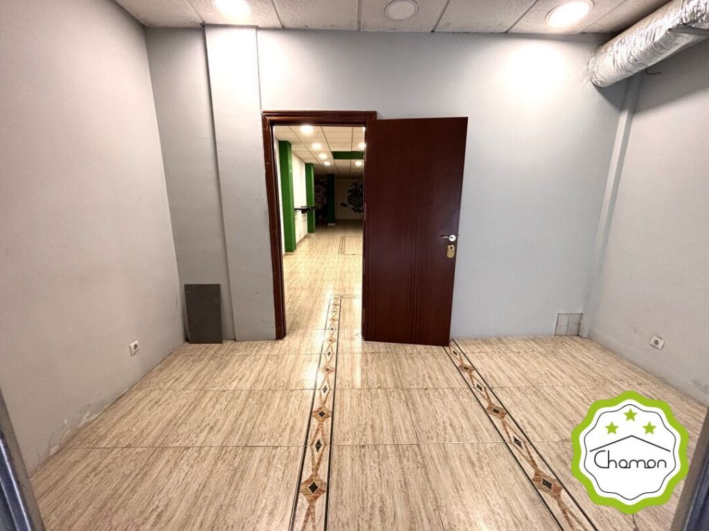 Alquiler de Local en Bilbao,Rekaldeberri-Larraskitu,Camilo Villabaso Kalea - foto 4